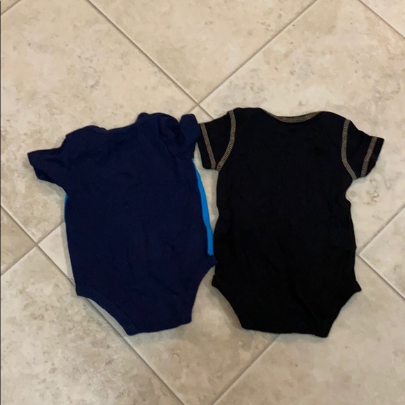 Nike & Saints onesies sizes 0-3 Months - Picture 2 of 10